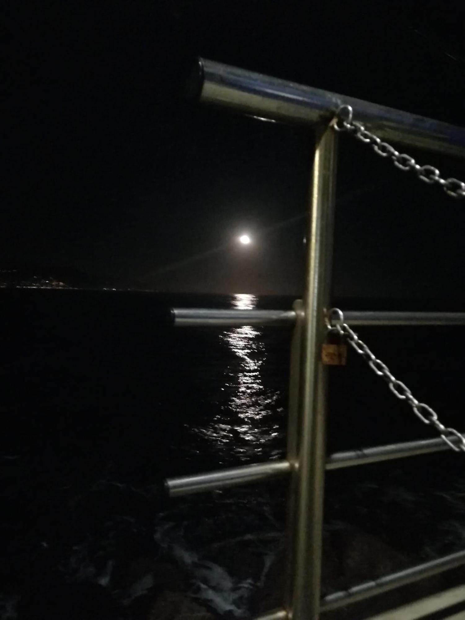 Appartamento Loano Climatizzato Mt 650 Dal Mare Bagian luar foto